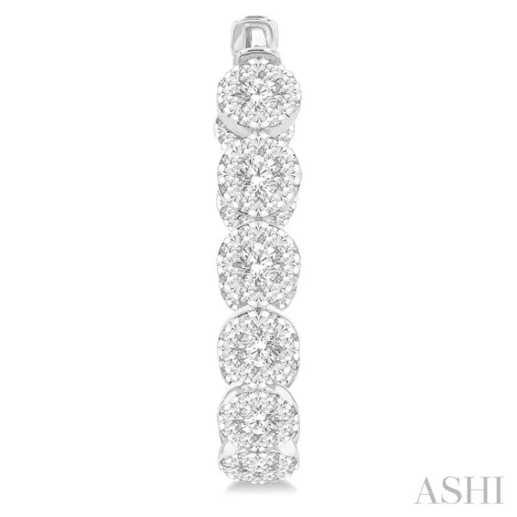 3.00 ctw Circular Link Lovebright In-Out Round Cut Diamond Hoop Earring in 14K White Gold